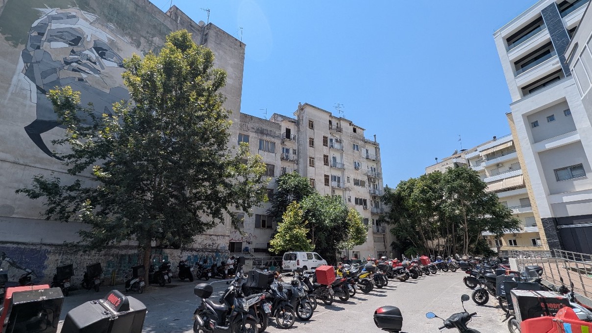 Εργασίες κοπής επικίνδυνων δέντρων στο  πάρκινγκ δικύκλων (Παπαναστασίου) την ερχόμενη Πέμπτη 